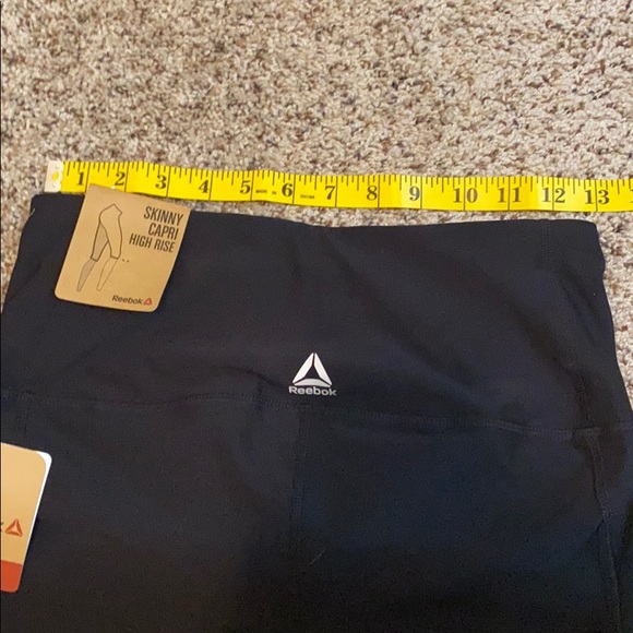 Reebok High Rise Capri - Picture 7 of 8